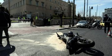 Φονικό τροχαίο στη βουλή: Ένοχη σιωπή και οσμή συγκάλυψης