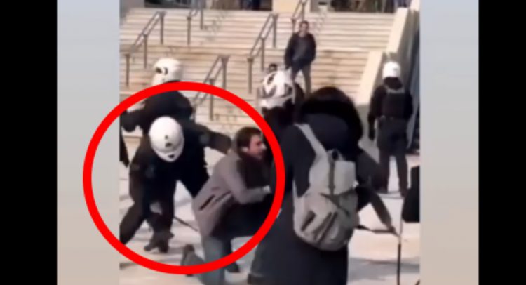 Νέα Σμύρνη: Διαδήλωση-απάντηση στο άγριο ξύλο της ΕΛΑΣ στην κεντρική πλατεία (Videos)