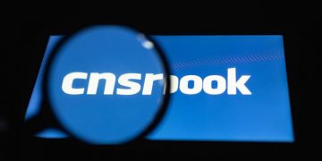 Ο αντιφασισμός αντίκειται στους κανονισμούς δημοσίευσης του Facebook;