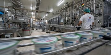 «Δωδώνη»: Νέοι ιδιοκτήτες για την πρώην συνεταιριστική γαλακτοβιομηχανία