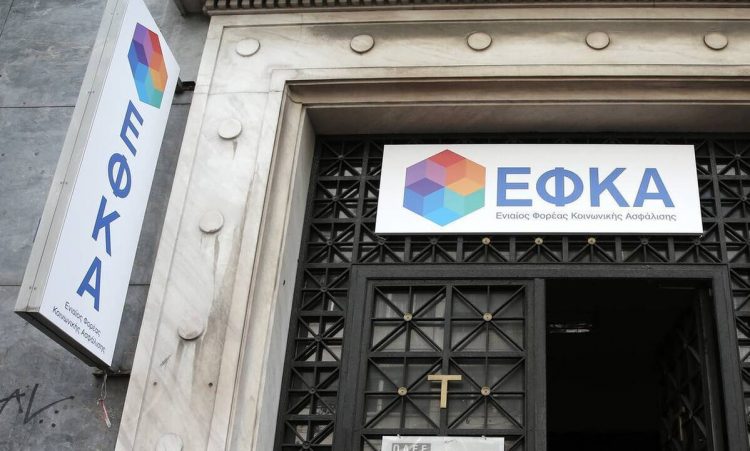 ΕΦΚΑ: Έφεραν… φαντάρους για να βγάλουν συντάξεις, αρνούνται τις προσλήψεις μόνιμου προσωπικού!