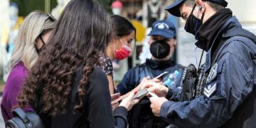 Εργαλείο κοινωνικής πειθάρχησης τα SMS