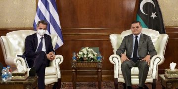 «Αλεπούδες» στην έρημο και «καρχαρίες» στο Αιγαίο