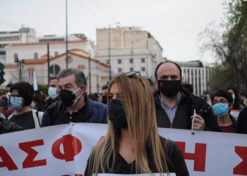 Δεκάδες εργατικά σχήματα καλούν σε αγώνα και απεργία ενάντια στο αντεργατικό τερατούργημα
