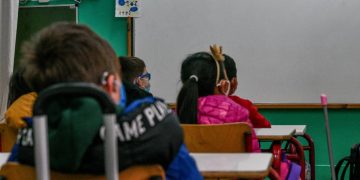 Δήμος Αθηναίων: Σε αίθουσες δημοτικών σχολεία, στοιβάζουν νήπια και προνήπια! – Σύσκεψη αγώνα την Τρίτη