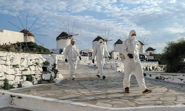 Τουρισμός και χώροι εργασίας οι πολλαπλασιαστές της πανδημίας