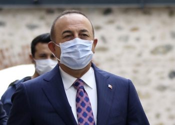 «Ιδιωτική» επίσκεψη Τσαβούσογλου στην «αόρατη» μειονότητα