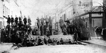 Παρισινή Κομμούνα: Δημοκρατία, πατριωτισμός και σοσιαλισμός σε δρόμους που καίνε