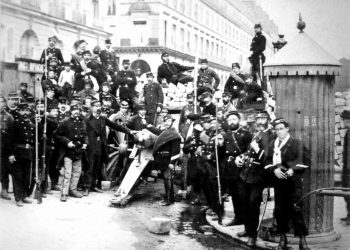 Η Κομμούνα ως πραγματική κατάσταση εξαίρεσης