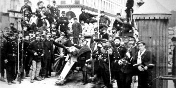 Η Κομμούνα ως πραγματική κατάσταση εξαίρεσης