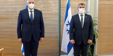 Ο Δένδιας δικαιολογεί το έγκλημα, ο λαός στους δρόμους το καταδικάζει