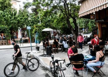 Εστίαση: Σερβίρισμα ψεύτικης… κανονικότητας