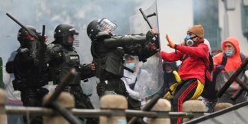 Κολομβία: Μέρες εξέγερσης,νύχτες κρατικής τρομοκρατίας