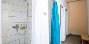 Δήμος Αθηναίων: Υπνωτήριο ανηλίκων και υποκριτικής φιλανθρωπίας