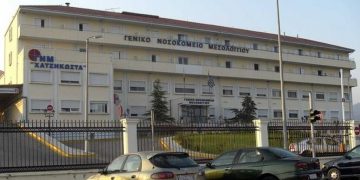 Αναστέλλουν τους εμβολιασμούς με J&J σε Αγρίνιο και Μεσολόγγι