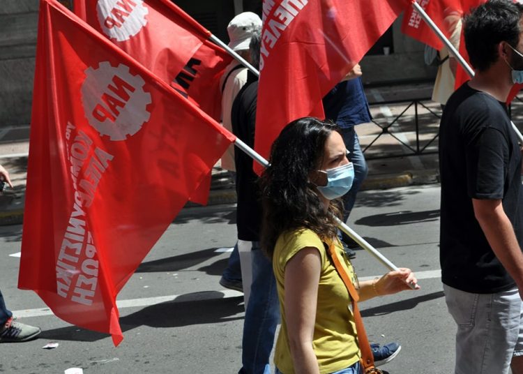 Μαζική διαδήλωση μήνυμα κατά των αντεργατικών σχεδιασμών (φωτό+βίντεο)