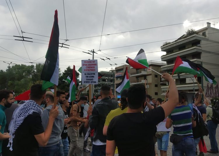 «Έπνιξαν» με χημικά την αλληλεγγύη στην Παλαιστίνη (φωτο+βιντεο)