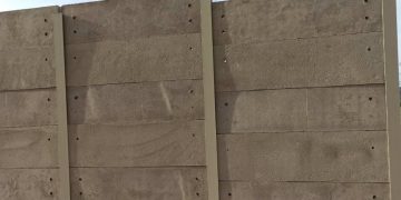 Στρατόπεδο Ριτσώνας: Στήνουν τείχος πλήρους απομόνωσης των προσφύγων! (φώτο)