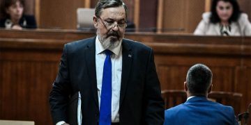 Διαπραγματεύεται η κυβέρνηση με τον ναζί Χρήστο Παππά;