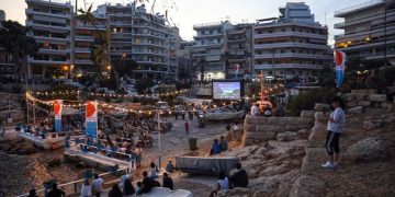 «Ξεδιψώντας» στα θερινά σινεμά – 7+1 ταινίες-προτάσεις για την καλοκαιρινή περίοδο