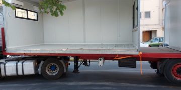 Πρόκληση: Στήνουν «τενεκεδένια κουτιά» για νήπια και δήθεν προσχολική εκπαίδευση (φωτό)