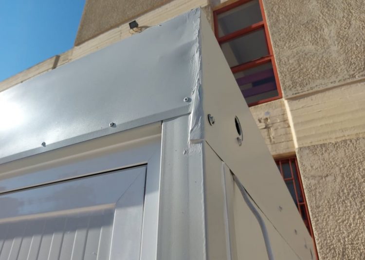 Πρόκληση: Στήνουν «τενεκεδένια κουτιά» για νήπια και δήθεν προσχολική εκπαίδευση (φωτό)