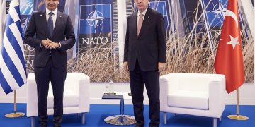 Θερινή  ηρεμία πριν  την καταιγίδα;