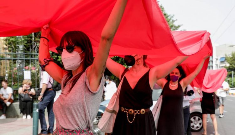 Μετά τα Γλυκά Νερά: Δολοφονίες γυναικών και της αλήθειας