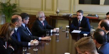 «Πλέουν» μαζί κεφάλαιο και κυβερνήσεις