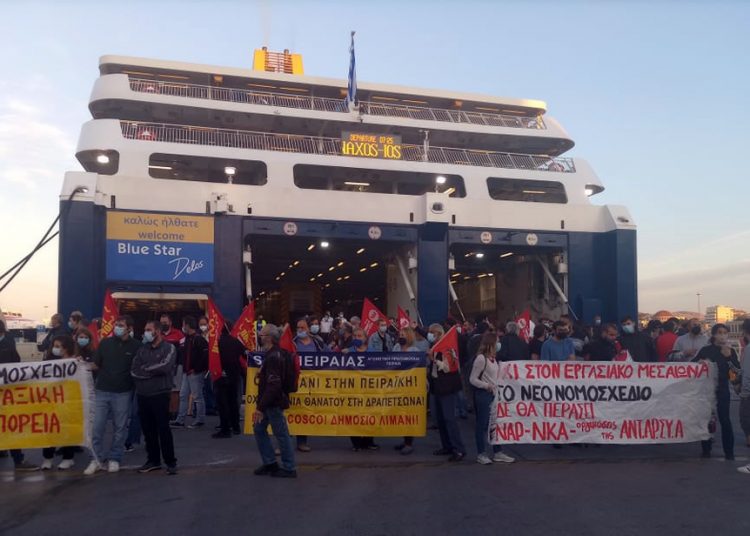 Απεργιακή απειθαρχία της ΠΕΝΕΝ κόντρα σε καταστολή-κυβέρνηση-ΓΣΕΕ (φωτογραφίες-βίντεο)