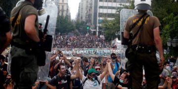 10 χρόνια μετά τις πλατείες: Λαϊκή έκρηξη και μαχόμενη Αριστερά