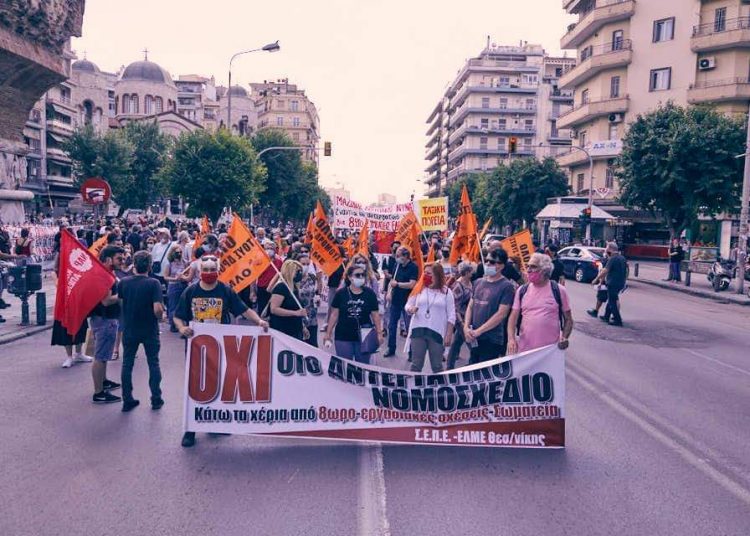 Δυναμικό «όχι» στο έκτρωμα Χατζηδάκη σε όλη τη χώρα (φώτο)