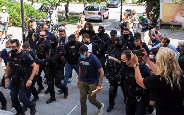 ΝΑΡ: Καμία άλλη γυναικοκτονία! Να τελειώνουμε με όσα οπλίζουν τα χέρια δολοφόνων!