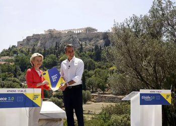 Ταμείο Ανάκαμψης: Η κυβέρνηση «στήνει» κοινωνικές συμμαχίες