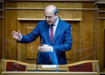 Στη βουλή το έκτρωμα Χατζηδάκη, στους δρόμους και απεργιακά η απάντηση των εργαζομένων (όλο το ν/σχ)