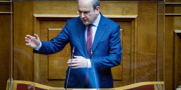 Στη βουλή το έκτρωμα Χατζηδάκη, στους δρόμους και απεργιακά η απάντηση των εργαζομένων (όλο το ν/σχ)