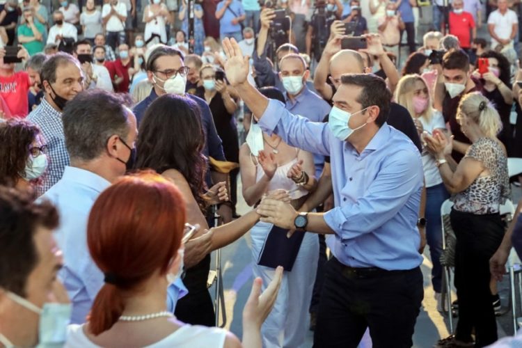 ΣΥΡΙΖΑ: Η συστημική πολιτική του, αιτία της δημοσκοπικής στασιμότητας