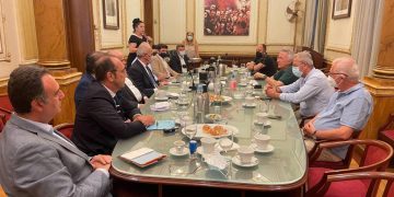 ΕΓΣΕΕ 2021: ΓΣΕΕ και βιομήχανοι συμφώνησαν… μηδενικές αυξήσεις και «Εθνικό Επαγγελματικό Ταμείο»