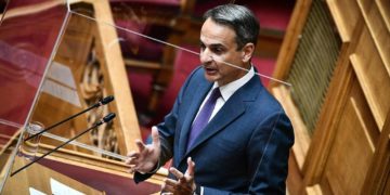 Τι θέλετε τα ΑΕΙ, γραφτείτε στα ΙΕΚ!