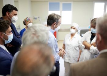 Μετά την «ατομική ευθύνη» έρχονται απολύσεις