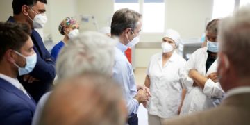 Μετά την «ατομική ευθύνη» έρχονται απολύσεις