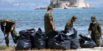 Εργασιακή εκμετάλλευση των φαντάρων υπέρ… πατρίδος