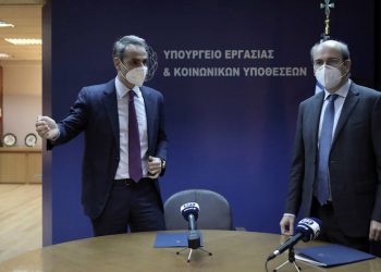 Πέντε ψέματα και μια αλήθεια για το νέο έγκλημα στο ασφαλιστικό