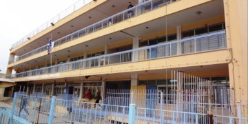 39ο Λύκειο Αθηνών: Πρώτο κουδούνι με συγχωνεύσεις τμημάτων εν μέσω πανδημίας