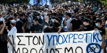 Ανησυχητικές διεργασίες στους κόλπους της ακροδεξιάς