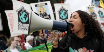 Η νέα γενιά και η νιότη του κόσμου