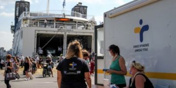 Μεγάλη αύξηση διασωληνώσεων, επιτελική αδιαφορία