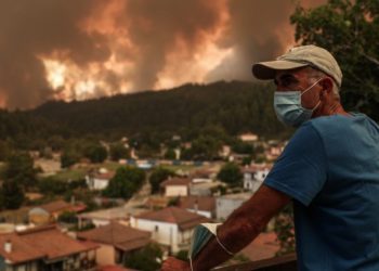 ΠΕΝΕΝ: Επίσκεψη και παράδοση υγειονομικού υλικού στην κατεστραμμένη Βόρεια Εύβοια