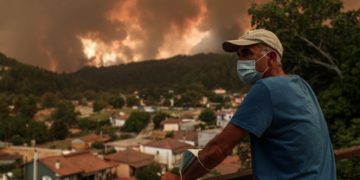 ΠΕΝΕΝ: Επίσκεψη και παράδοση υγειονομικού υλικού στην κατεστραμμένη Βόρεια Εύβοια