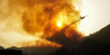 ΑΝΤΑΡΣΥΑ: Οι πυρκαγιές είναι αποτέλεσμα της χρεοκοπημένης πολιτικής της ΝΔ